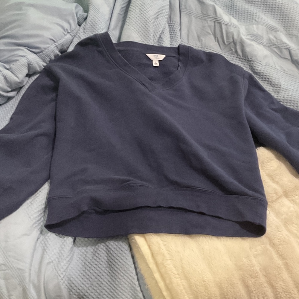 Time and Tru Women's V-Neck Sweater - Navy Blue